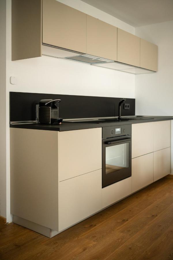 Oldtown Studio Apartment With 2 Bathrooms デュッセルドルフ エクステリア 写真