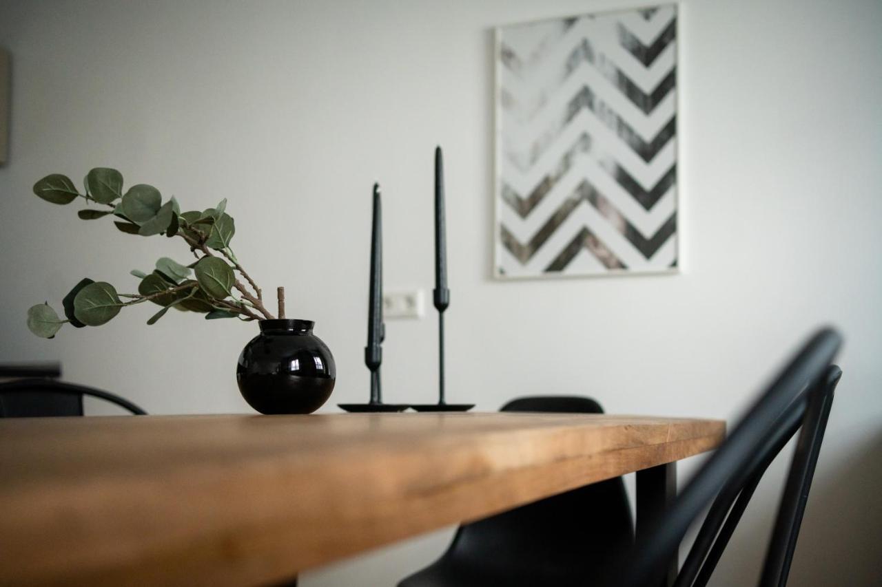 Oldtown Studio Apartment With 2 Bathrooms デュッセルドルフ エクステリア 写真